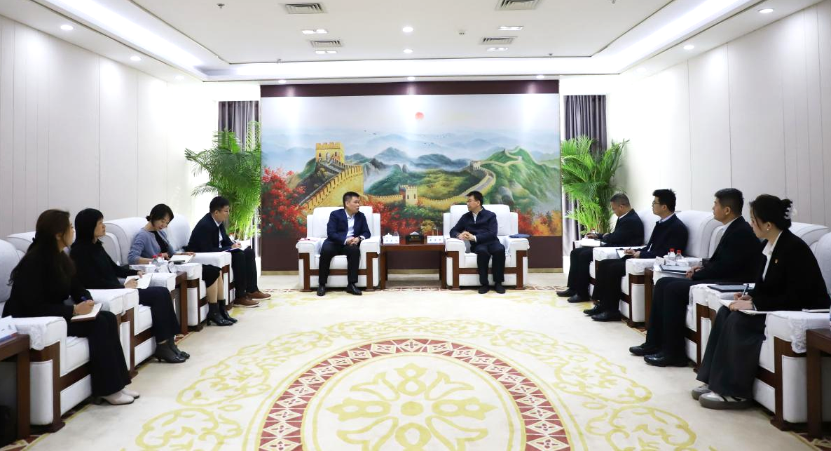 座谈.png 座谈.png